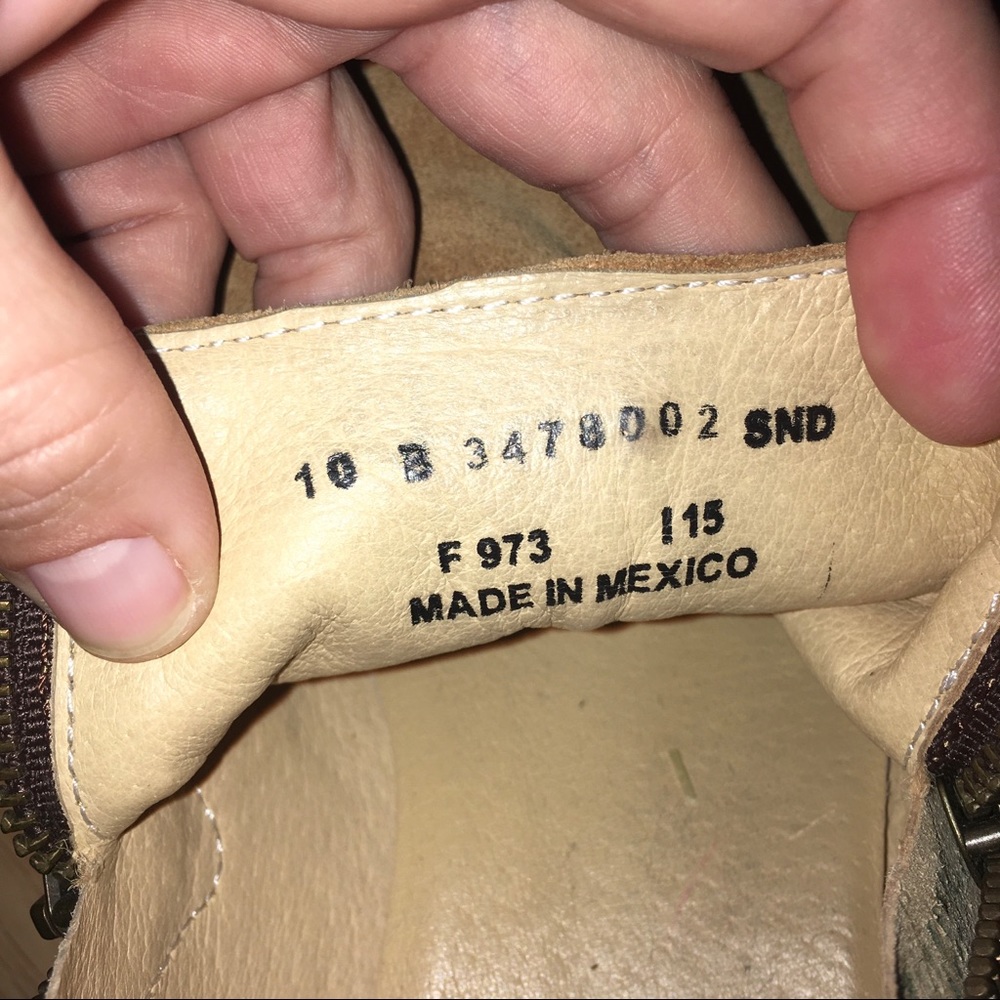 *SOLD* Frye Suede Sacha Moto Booties Tan Sz 10 B - Picture 10 of 13